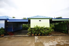 Hi Tech Resort