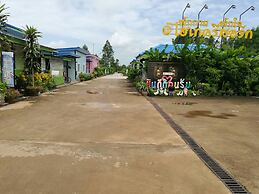 Hi Tech Resort