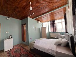Avsin Apart Hotel