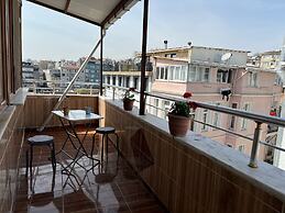 Avsin Apart Hotel
