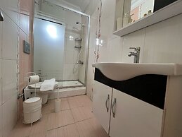 Avsin Apart Hotel