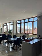 Avsin Apart Hotel