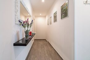 Cavour Rooms