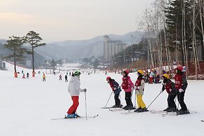 Oak Valley Valley Village