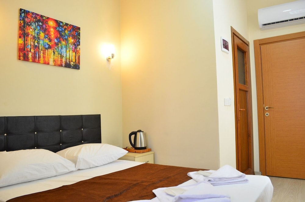 AddresSuitesHotel