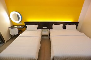 Pantai Regal Hotel