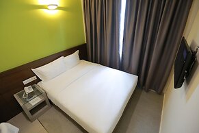 Pantai Regal Hotel