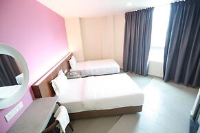 Pantai Regal Hotel