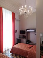 Moonlight Hotel & Suites