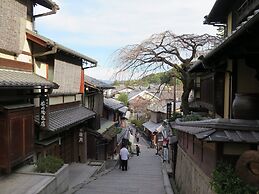 Reikaku Yasaka
