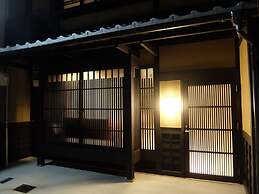 Reikaku Yasaka