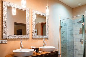 Ysalis Riad Restaurant & Spa