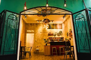 Ta'or Hostel