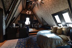 Hotel TwentySeven