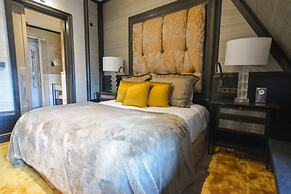 Hotel TwentySeven