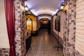 Svoyak Hotel