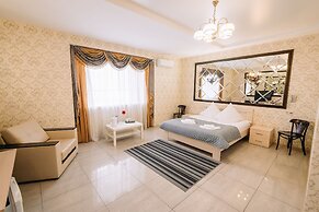 Svoyak Hotel