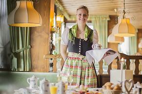 Kaisers Tanne - Premium Alles Inklusive Hotel