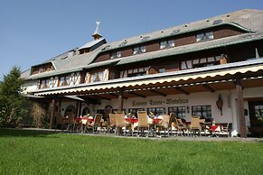 Kaisers Tanne - Premium Alles Inklusive Hotel