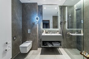 Sky Blue Hotel & Spa