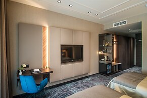 Sky Blue Hotel & Spa