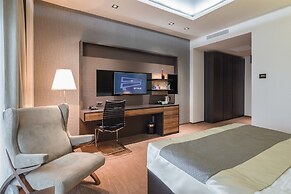 Sky Blue Hotel & Spa