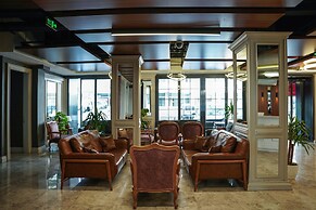 Enerji Hotel