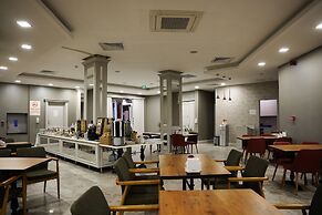 Enerji Hotel