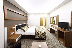 Grand Ari Hotel