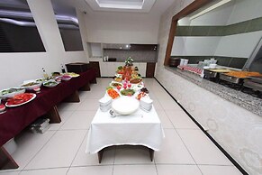 Grand Ari Hotel