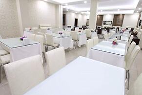 Grand Ari Hotel
