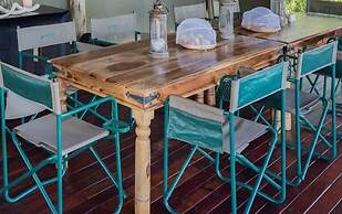 Nkwe Safari Lodge