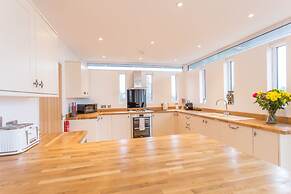 Razia Apartments