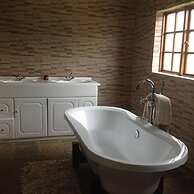 La Picasso Guesthouse