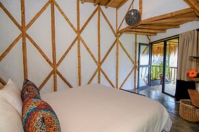 Ceiba by Masaya Collection
