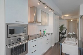 Noel Suites - York and Simcoe