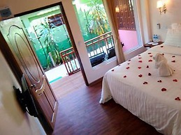 Kyaw Ngapali Lodge