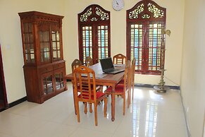 Tiny Royal Palace
