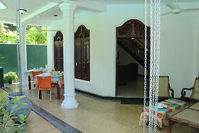 Tiny Royal Palace