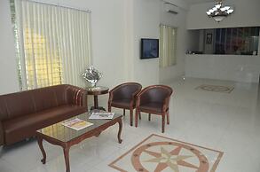 La Rose Hotel