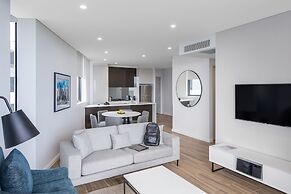 Meriton Suites Sydney Airport