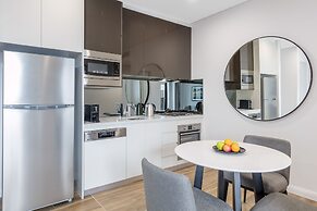 Meriton Suites Sydney Airport
