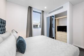 Meriton Suites Sydney Airport