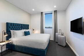 Meriton Suites Sydney Airport