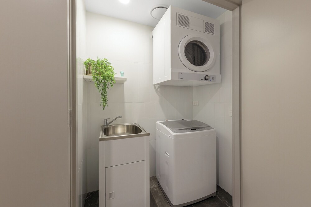 Meriton Suites Sydney Airport