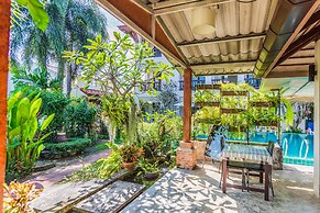 Phuket Monaburi Boutique Hotel
