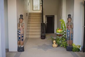 Phuket Monaburi Boutique Hotel