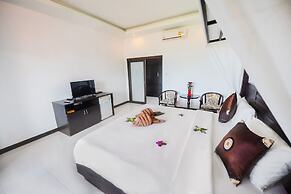 Phuket Monaburi Boutique Hotel