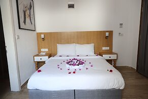 Eden Hotel