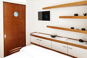 LHP Suite Posillipo